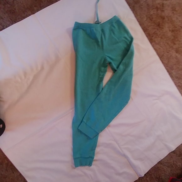 Girl sweats - Picture 3 of 4